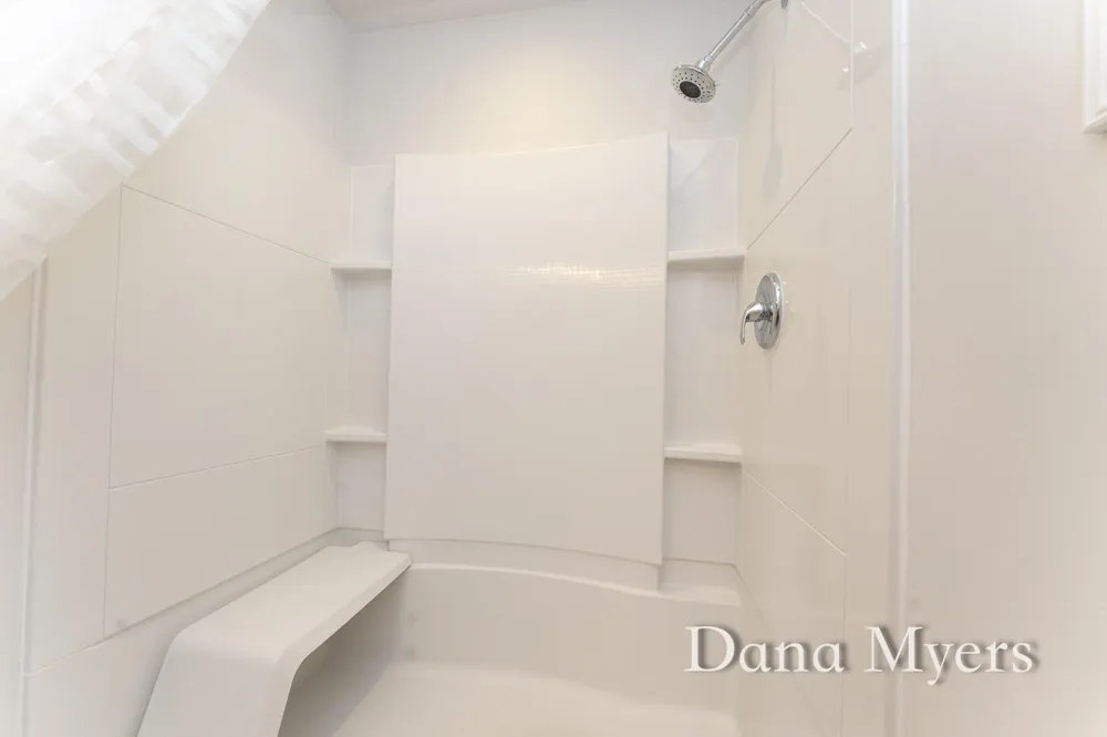 306 Kingfisher Court Leighton Township, MI 49316