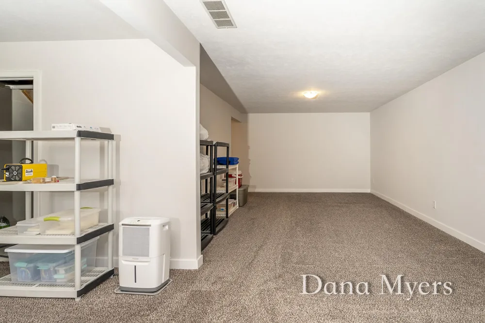306 Kingfisher Court Leighton Township, MI 49316