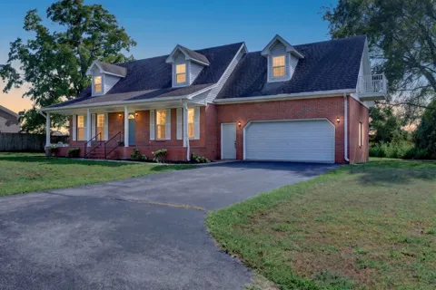 7035 Princeton Rd
