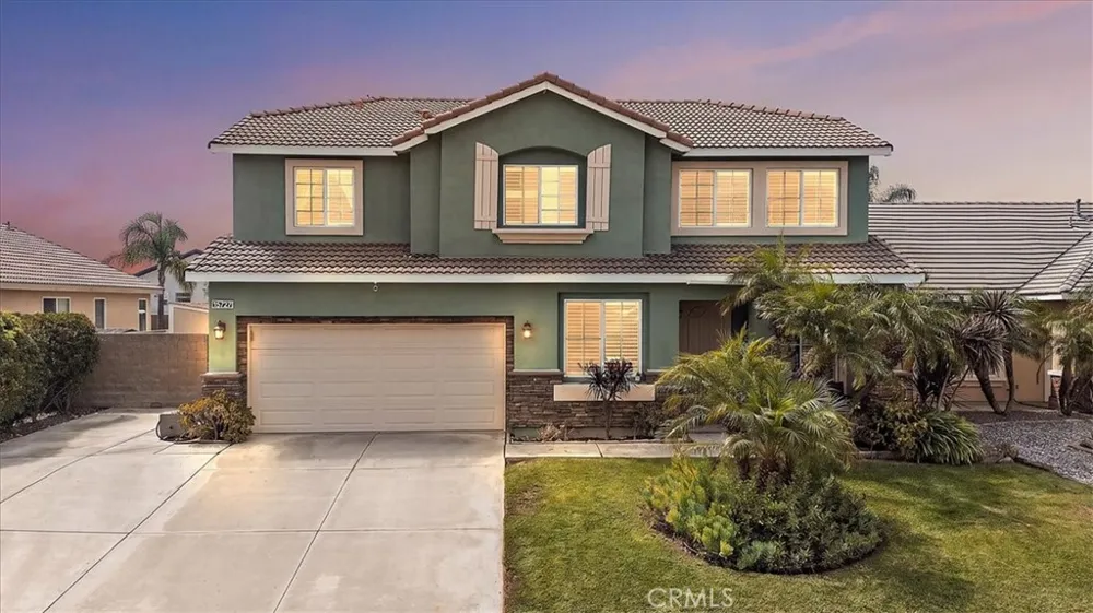 15727 Virginia Fontana, CA 92336