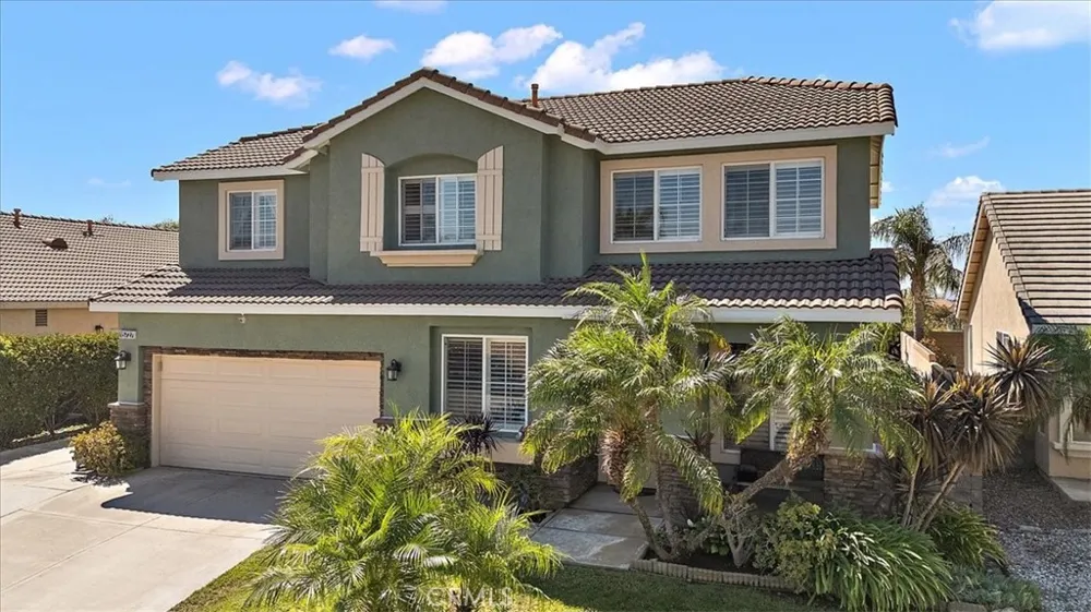 15727 Virginia Fontana, CA 92336