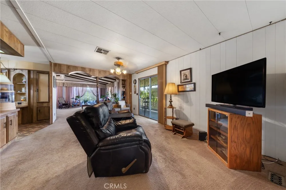 1525 W Oakland Avenue #79 Hemet, CA 92453