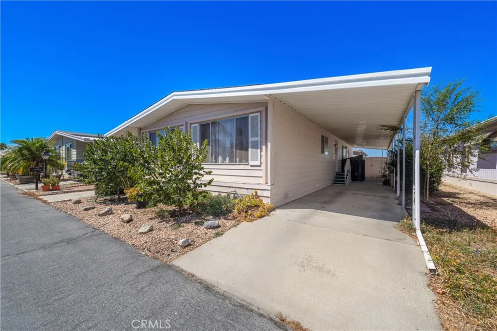 1525 W Oakland Avenue #79 Hemet, CA 92453