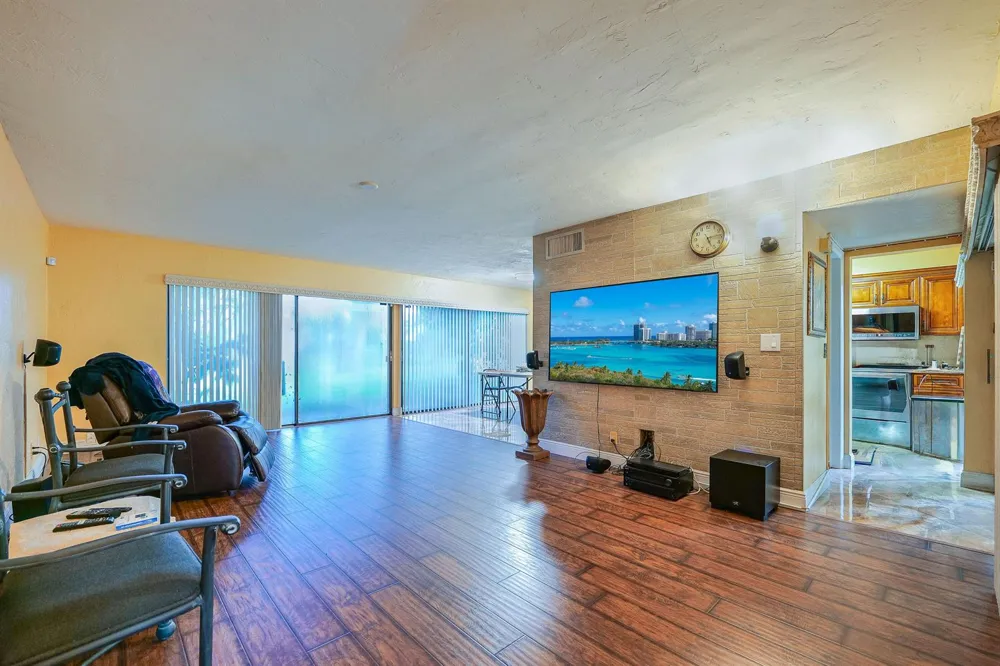 3408 ROSE HILL WAY #143 Lauderhill, FL 33319