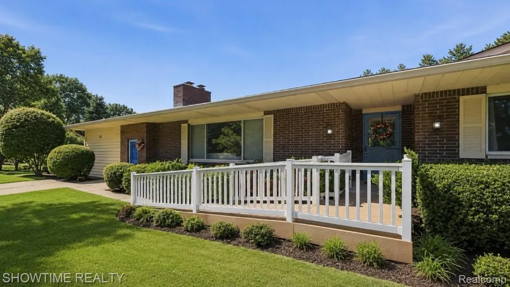 1661 Madeline Drive Lapeer Township, MI 48446