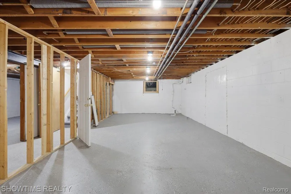 1661 Madeline Drive Lapeer Township, MI 48446