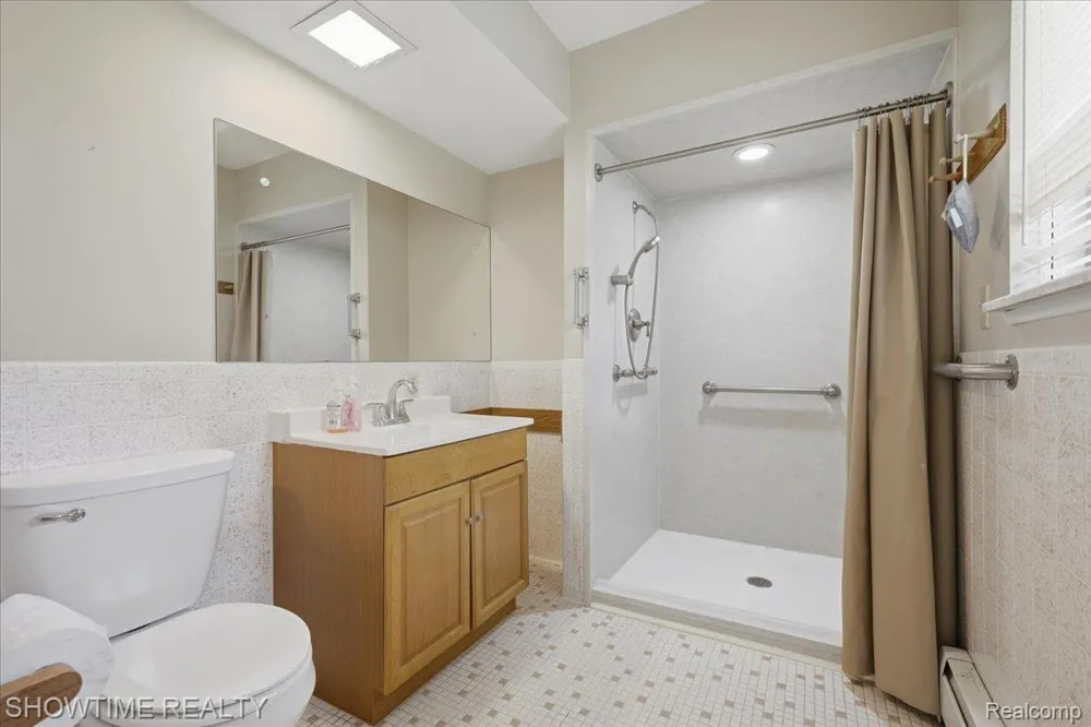 1661 Madeline Drive Lapeer Township, MI 48446