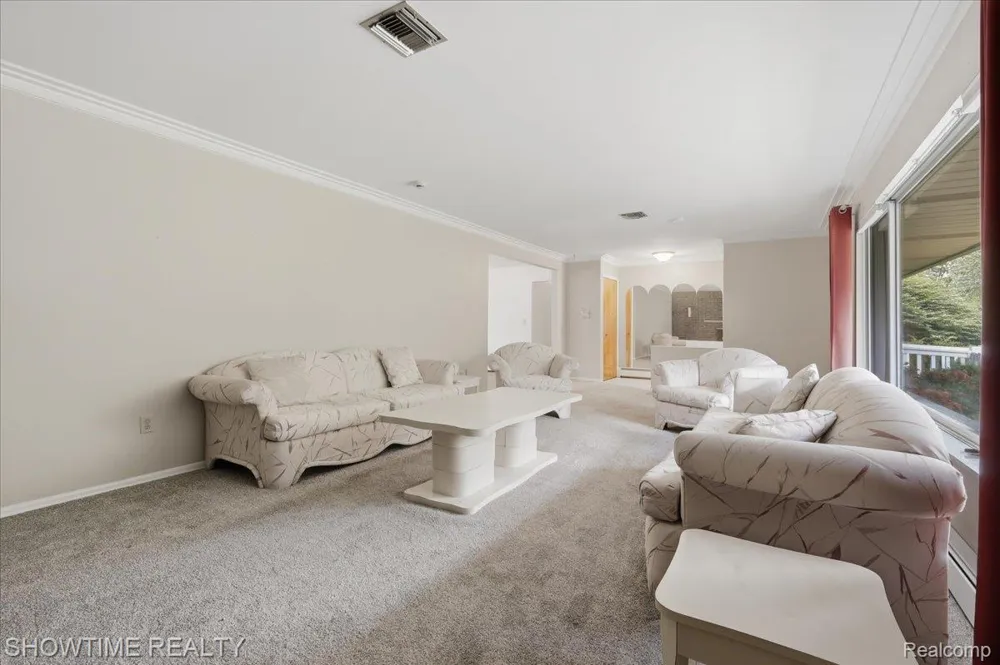 1661 Madeline Drive Lapeer Township, MI 48446