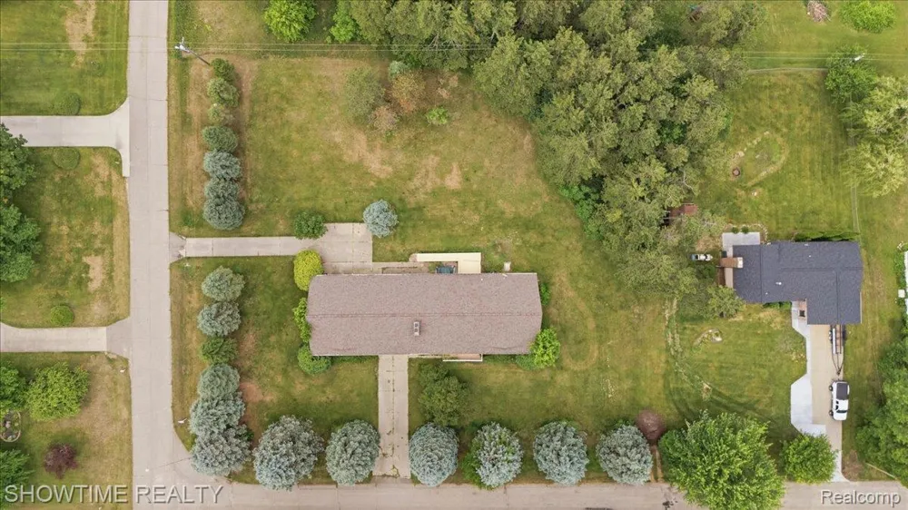 1661 Madeline Drive Lapeer Township, MI 48446