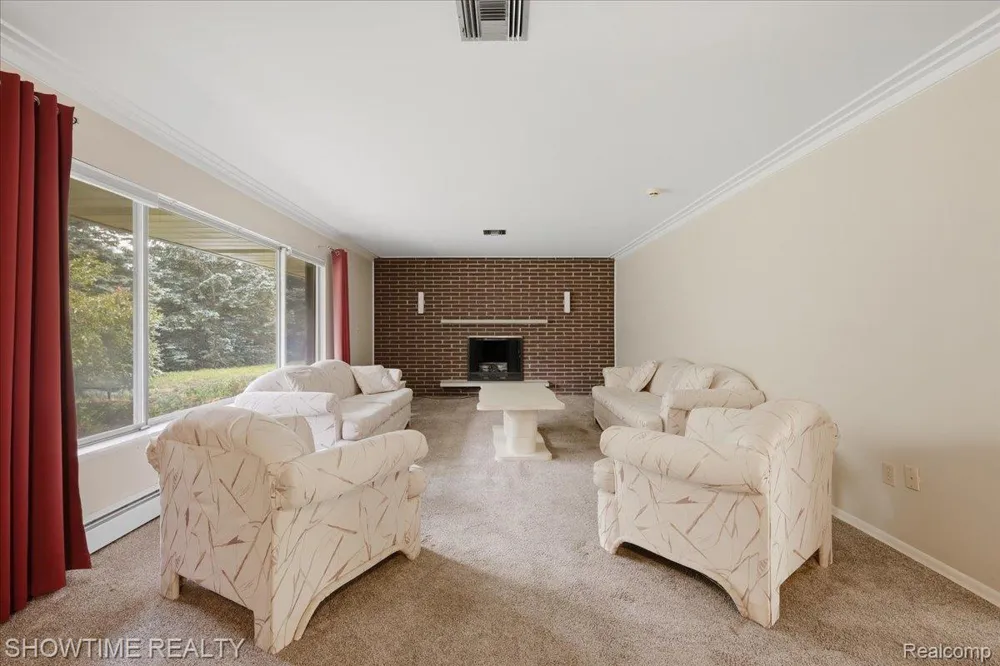 1661 Madeline Drive Lapeer Township, MI 48446