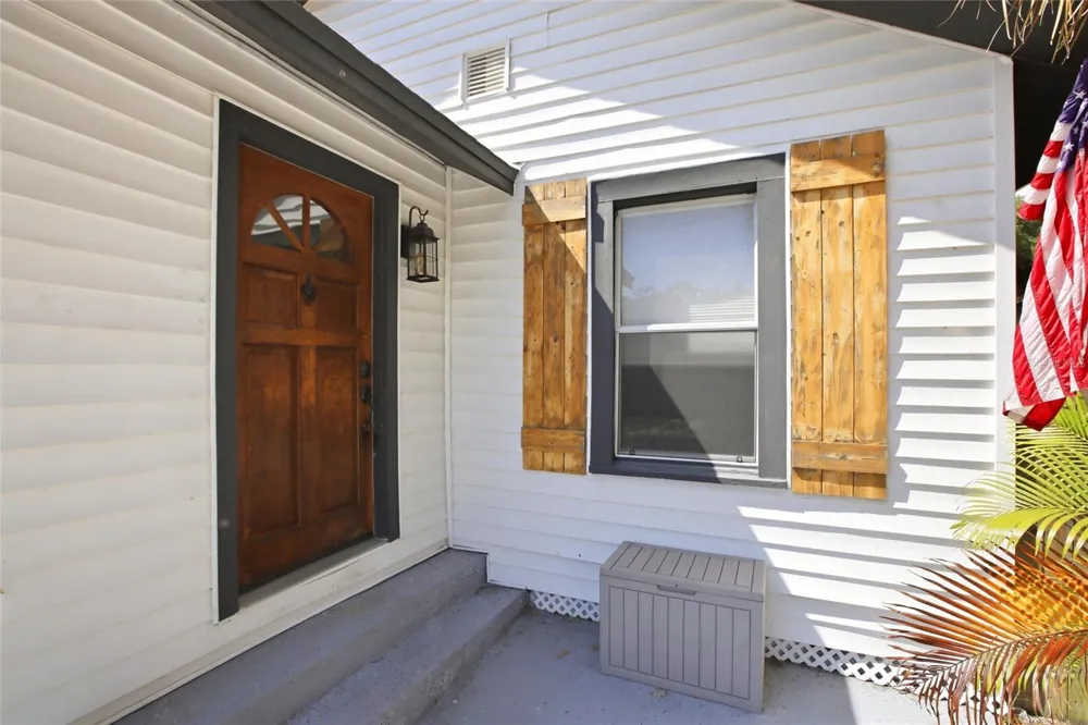 4551 19TH AVENUE S St Petersburg, FL 33711