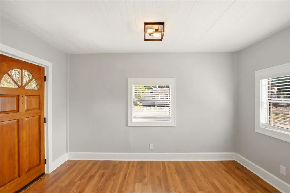 4551 19TH AVENUE S St Petersburg, FL 33711