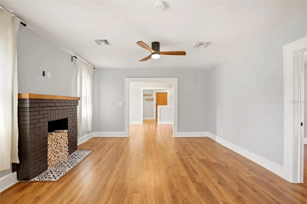4551 19TH AVENUE S St Petersburg, FL 33711