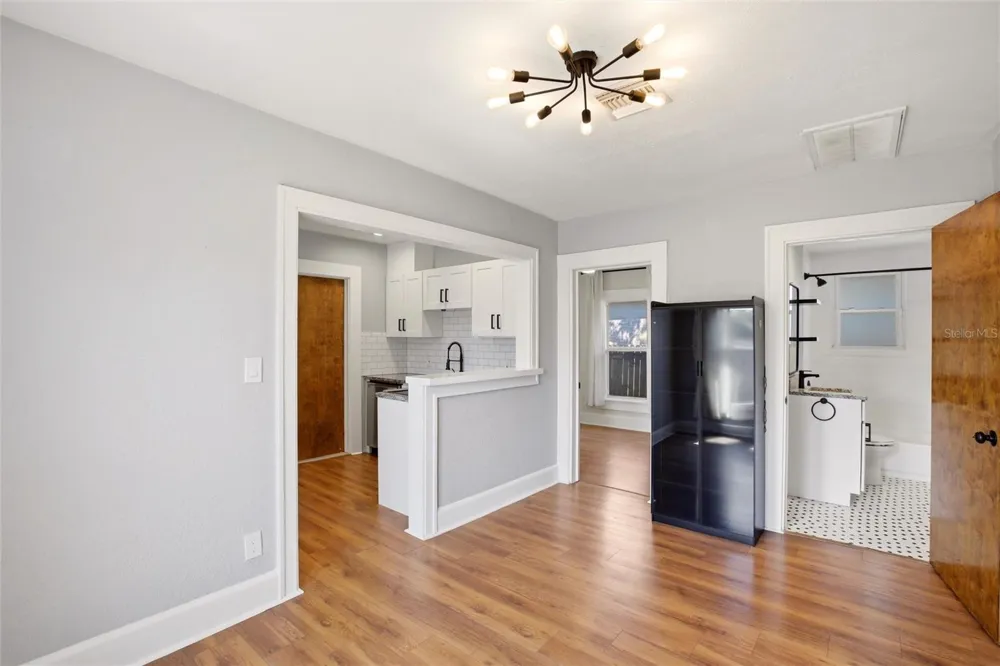 4551 19TH AVENUE S St Petersburg, FL 33711