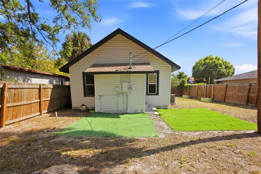 4551 19TH AVENUE S St Petersburg, FL 33711