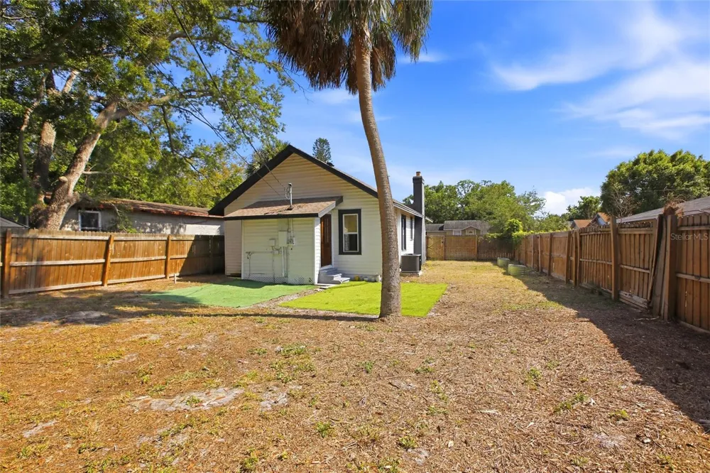 4551 19TH AVENUE S St Petersburg, FL 33711