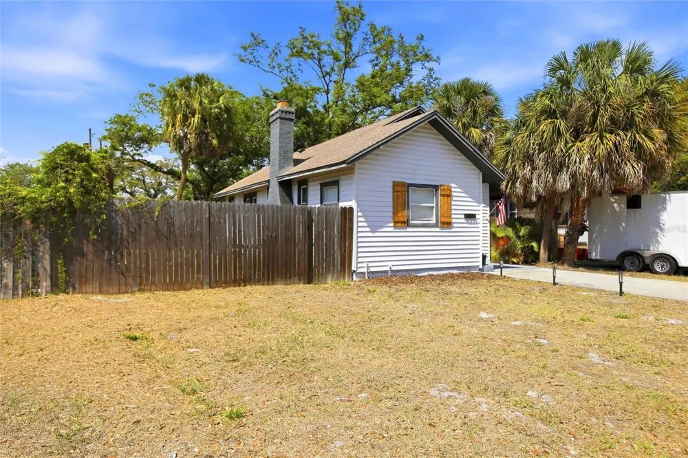 4551 19TH AVENUE S St Petersburg, FL 33711