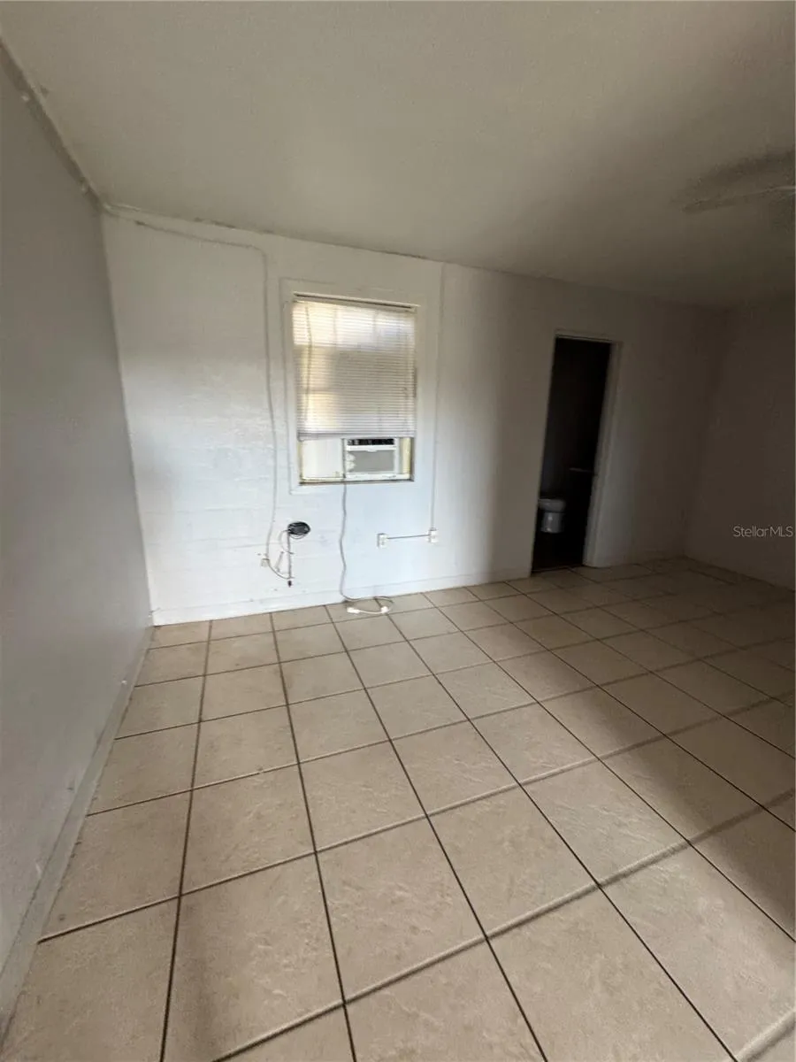 1010 EO DOUGLAS AVENUE #S1-4 Sebring, FL 33870