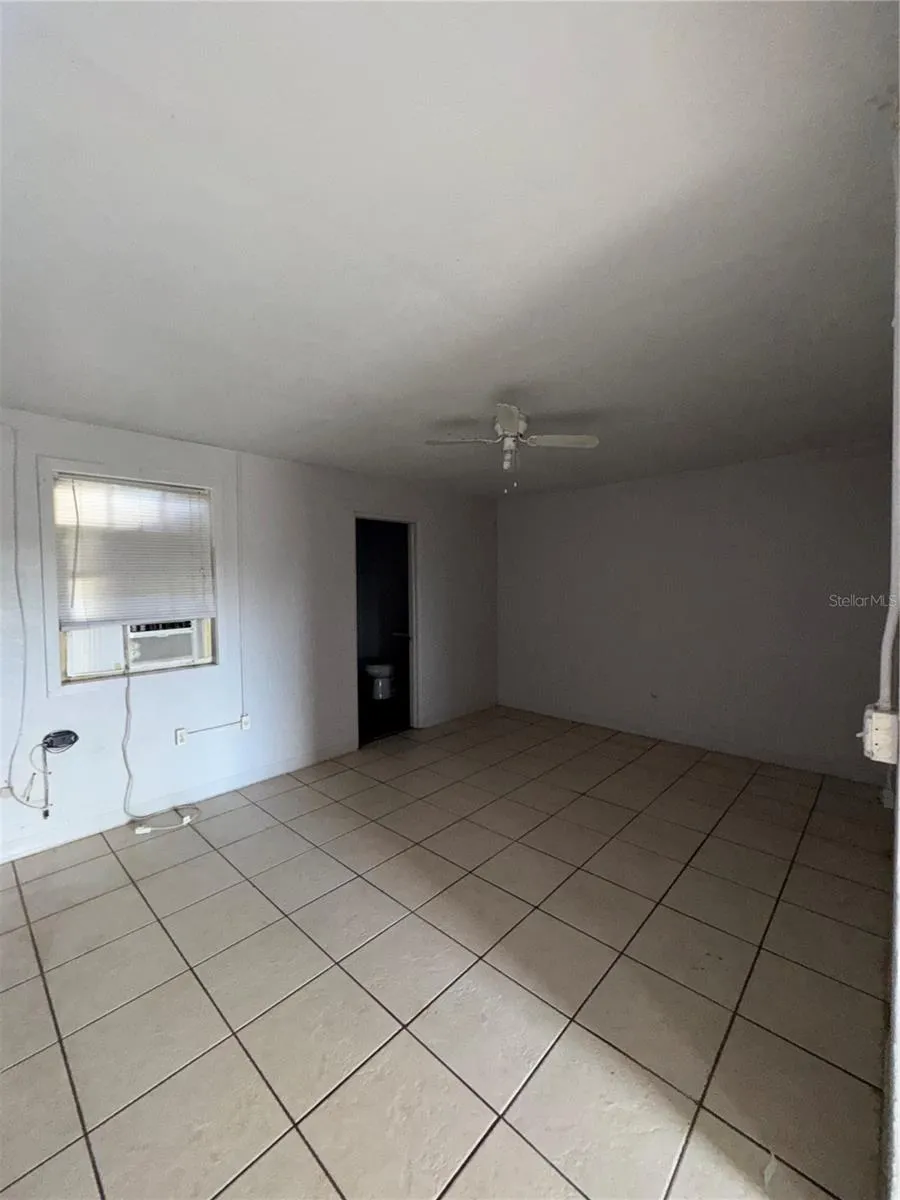 1010 EO DOUGLAS AVENUE #S1-4 Sebring, FL 33870
