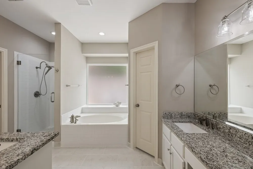 206 Phlox Drive Lakeway, TX 78734