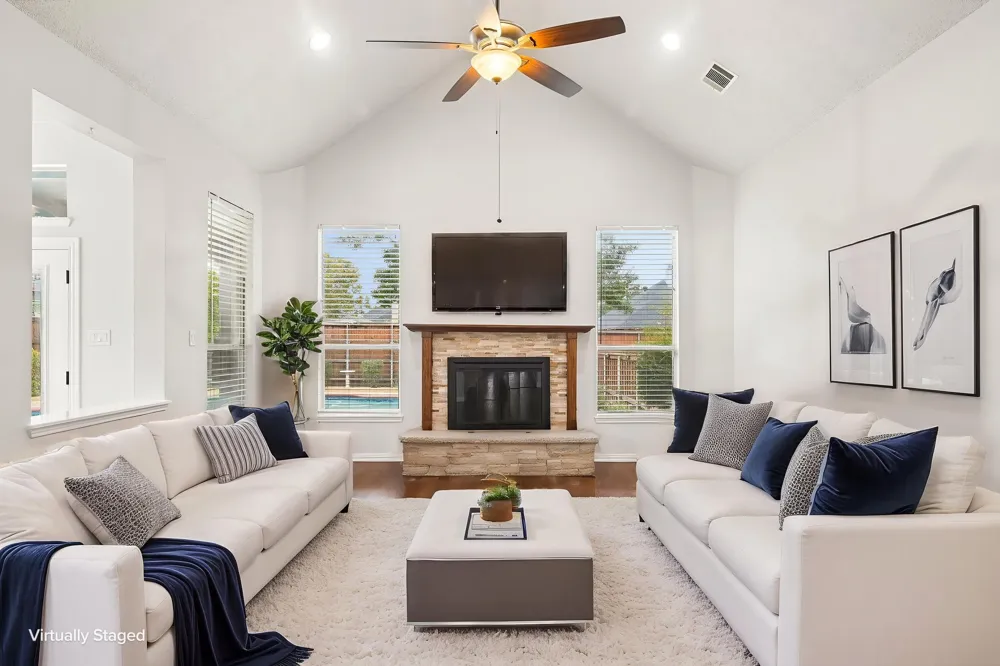 7410 Silverthorn Drive Rowlett, TX 75089