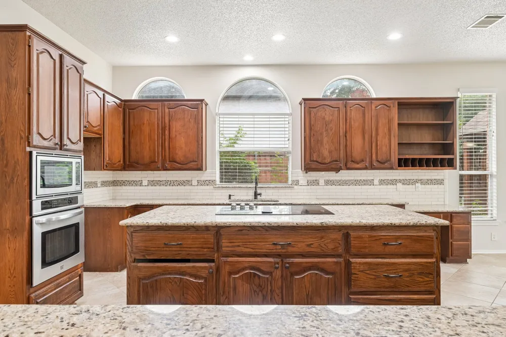 7410 Silverthorn Drive Rowlett, TX 75089