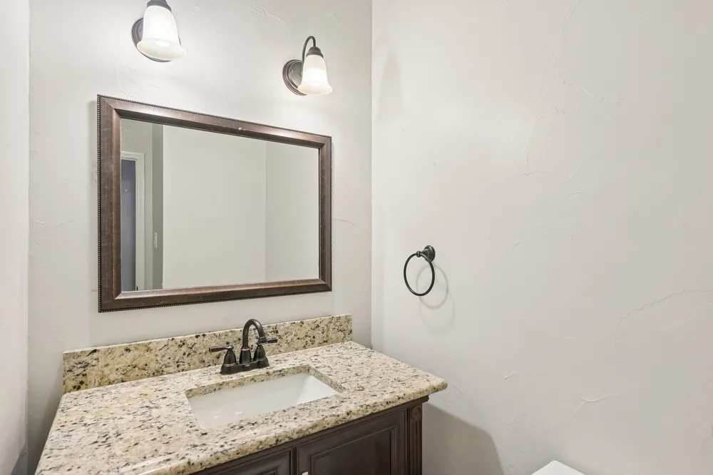 7410 Silverthorn Drive Rowlett, TX 75089