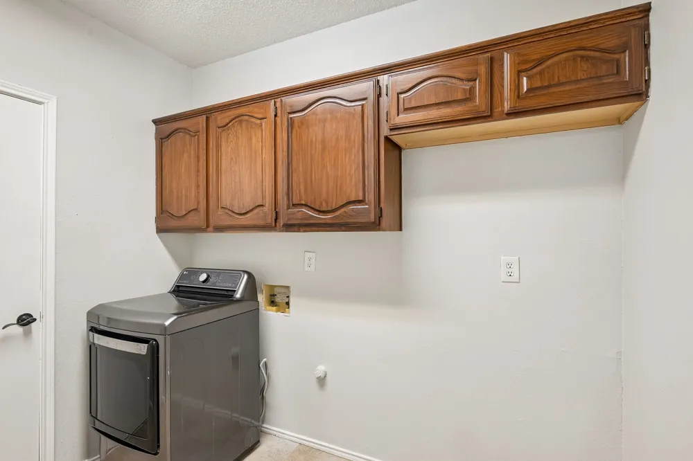 7410 Silverthorn Drive Rowlett, TX 75089