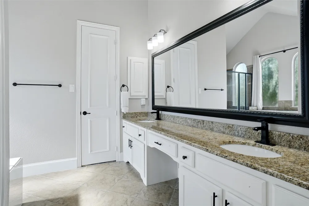 1913 Yosemite Lane Keller, TX 76248