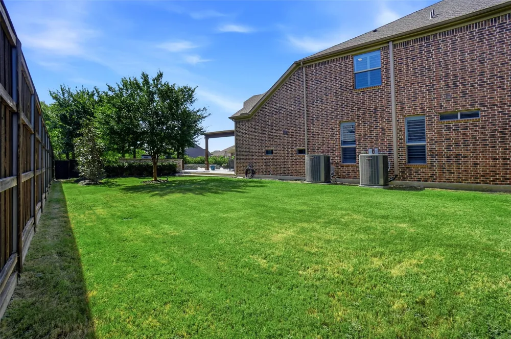 1913 Yosemite Lane Keller, TX 76248