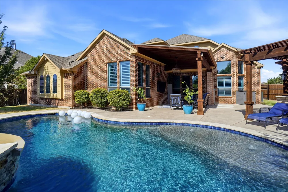 1913 Yosemite Lane Keller, TX 76248