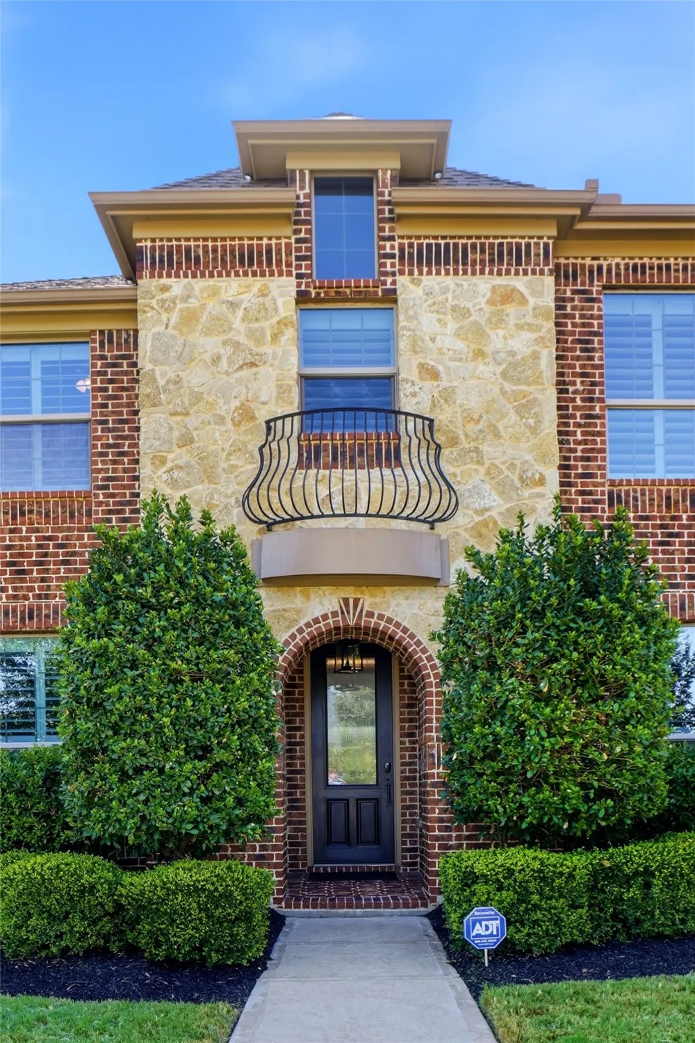 1913 Yosemite Lane Keller, TX 76248