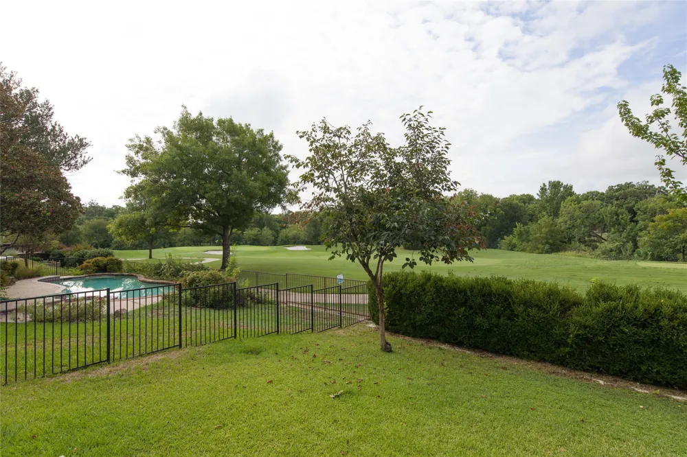 656 Water Oak Drive Plano, TX 75025