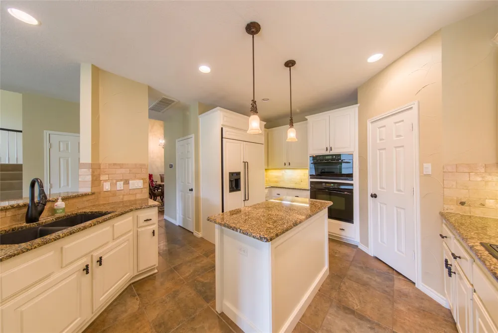 656 Water Oak Drive Plano, TX 75025