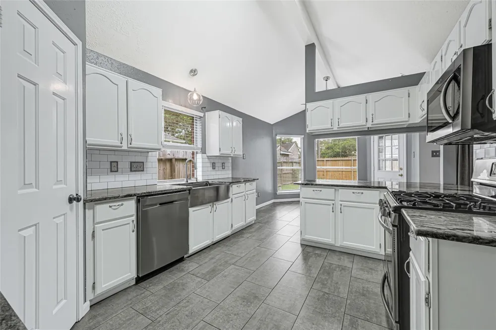 8626 Summit Pines Drive Humble, TX 77346