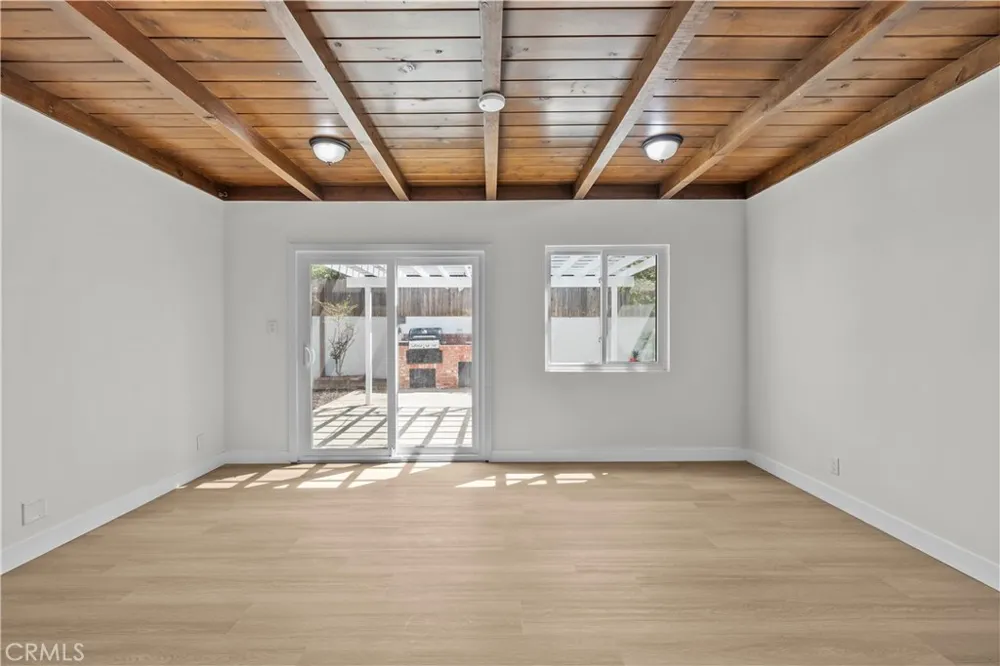 9660 Delco Avenue Chatsworth, CA 91311