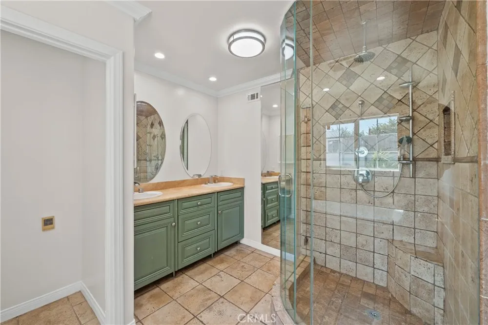 9660 Delco Avenue Chatsworth, CA 91311