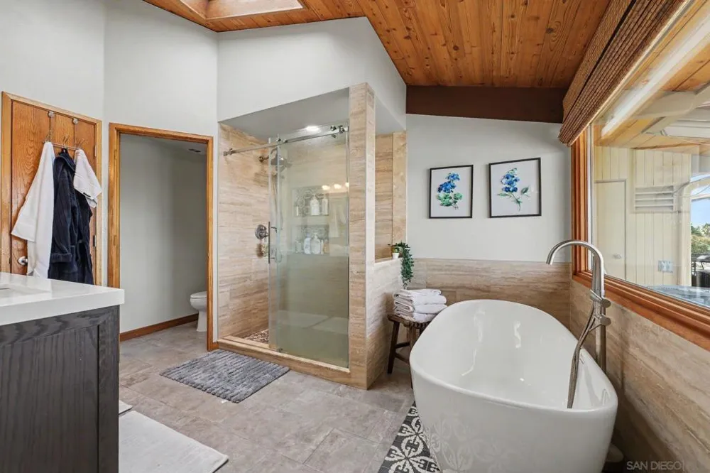 30218 Cool Valley Ln Valley Center, CA 92082