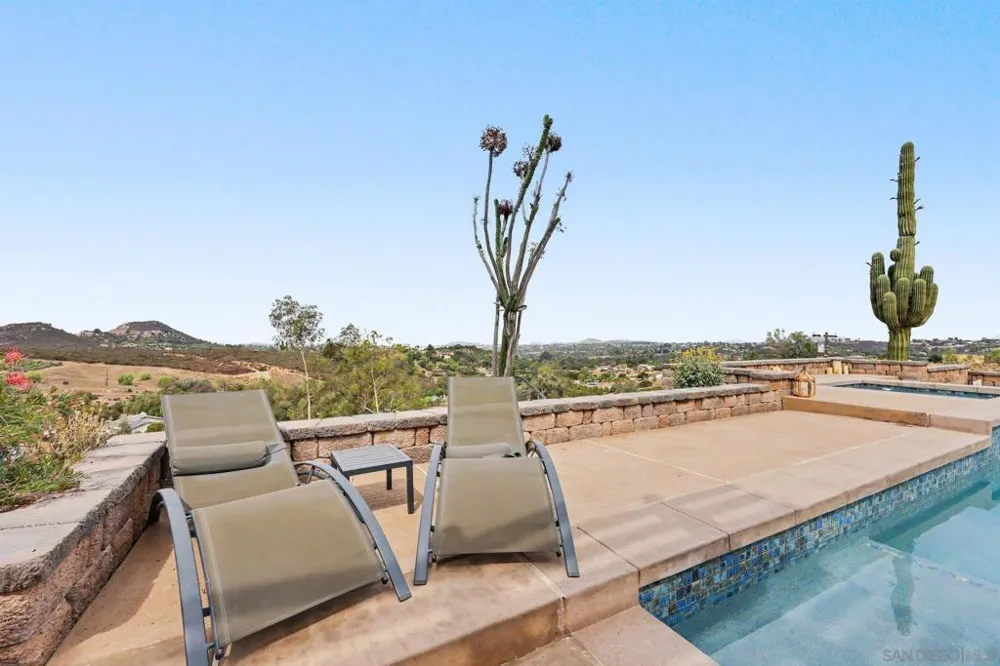 30218 Cool Valley Ln Valley Center, CA 92082