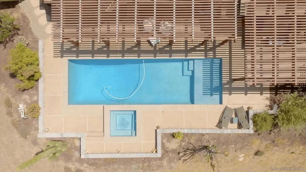 30218 Cool Valley Ln Valley Center, CA 92082