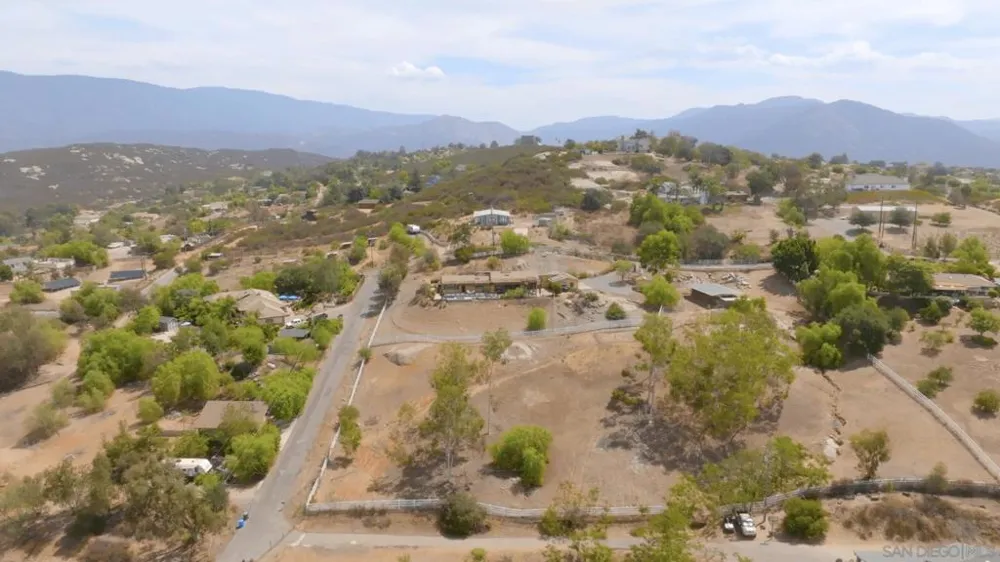 30218 Cool Valley Ln Valley Center, CA 92082