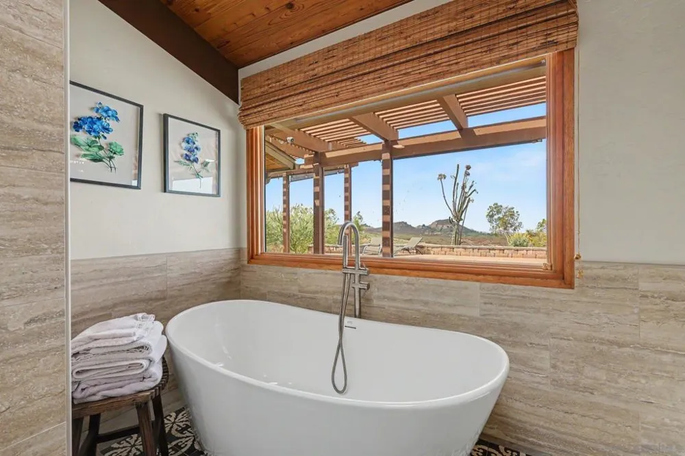 30218 Cool Valley Ln Valley Center, CA 92082