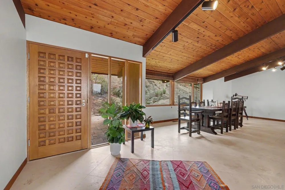 30218 Cool Valley Ln Valley Center, CA 92082