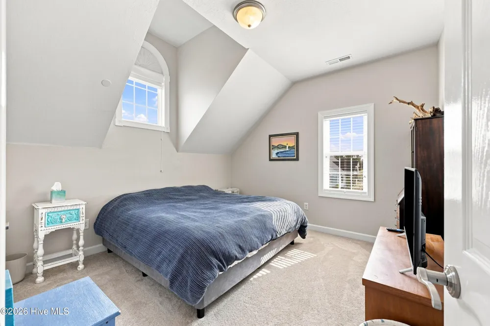 157 Pelican Pointe Drive Elizabeth City, NC 27909