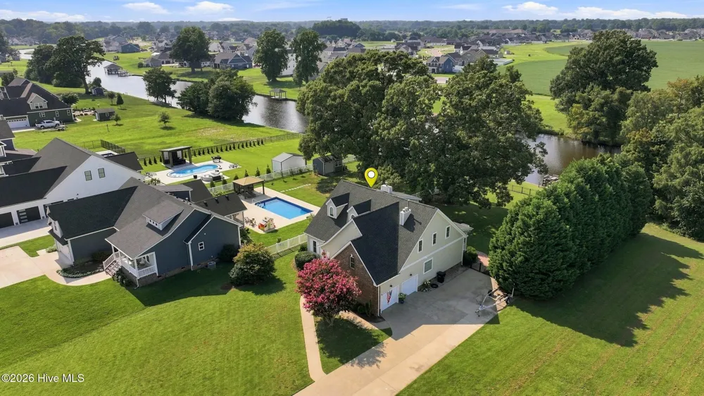 157 Pelican Pointe Drive Elizabeth City, NC 27909