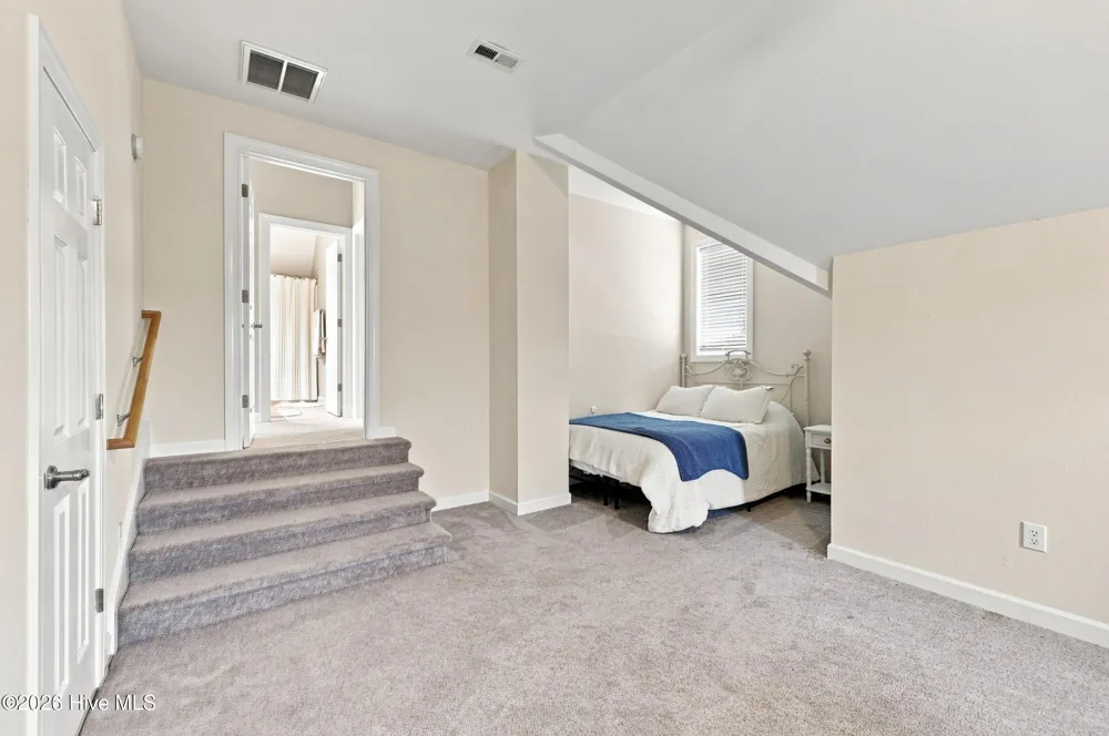 157 Pelican Pointe Drive Elizabeth City, NC 27909