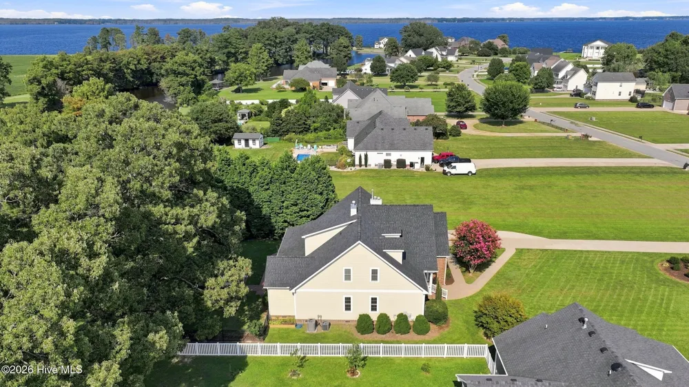 157 Pelican Pointe Drive Elizabeth City, NC 27909