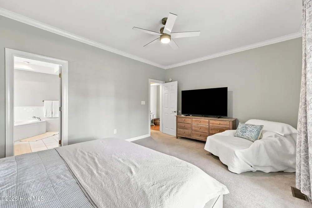 157 Pelican Pointe Drive Elizabeth City, NC 27909