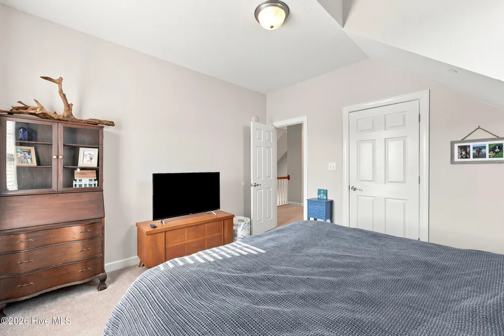 157 Pelican Pointe Drive Elizabeth City, NC 27909