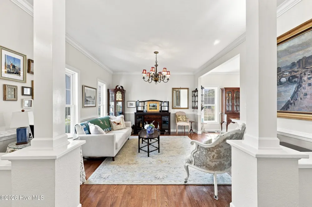 157 Pelican Pointe Drive Elizabeth City, NC 27909